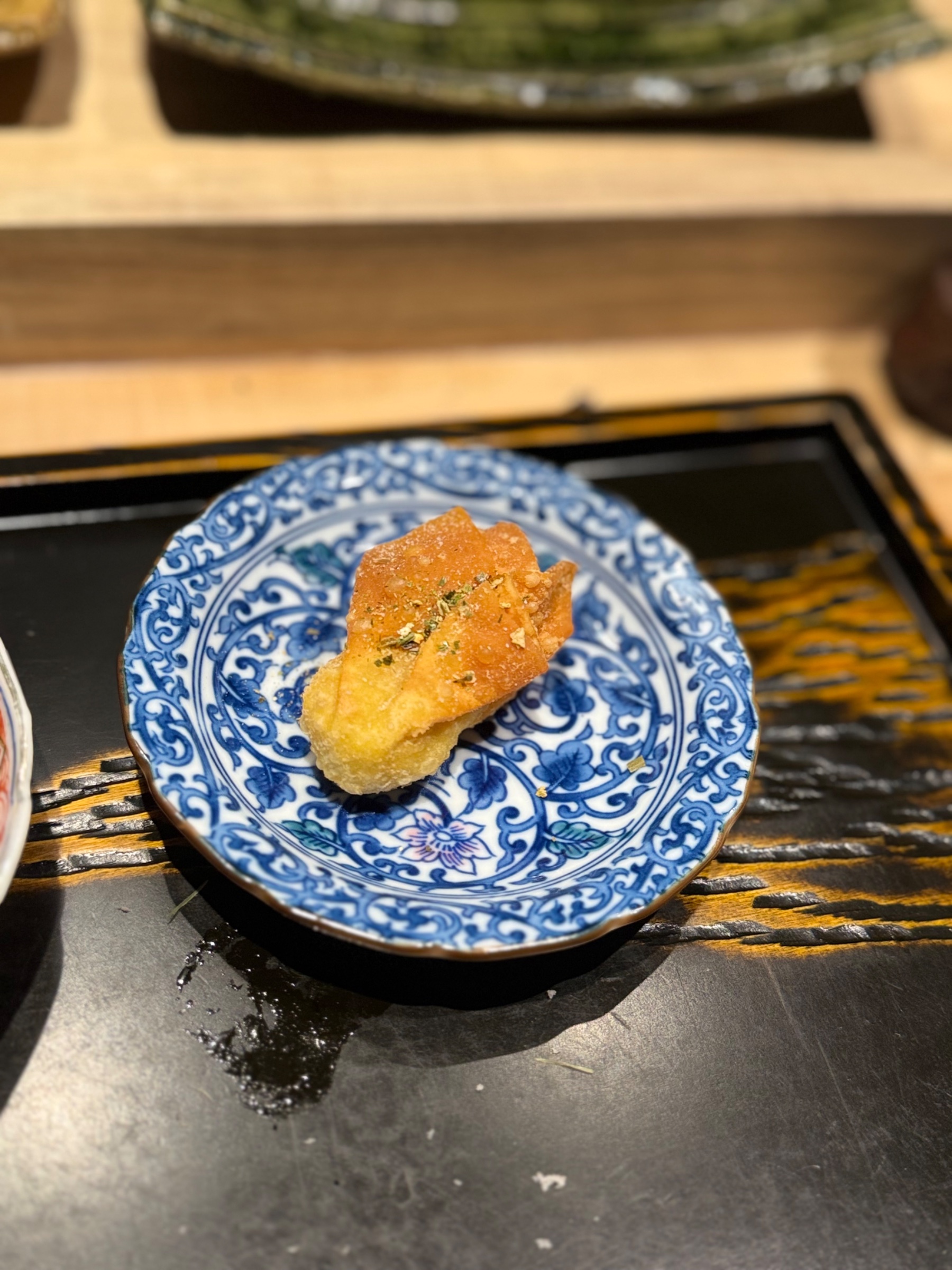 鶏皮の揚げ物
